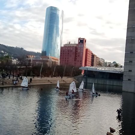 Coqueto Apartamento Frente Al Guggenheim 毕尔巴鄂 外观 照片